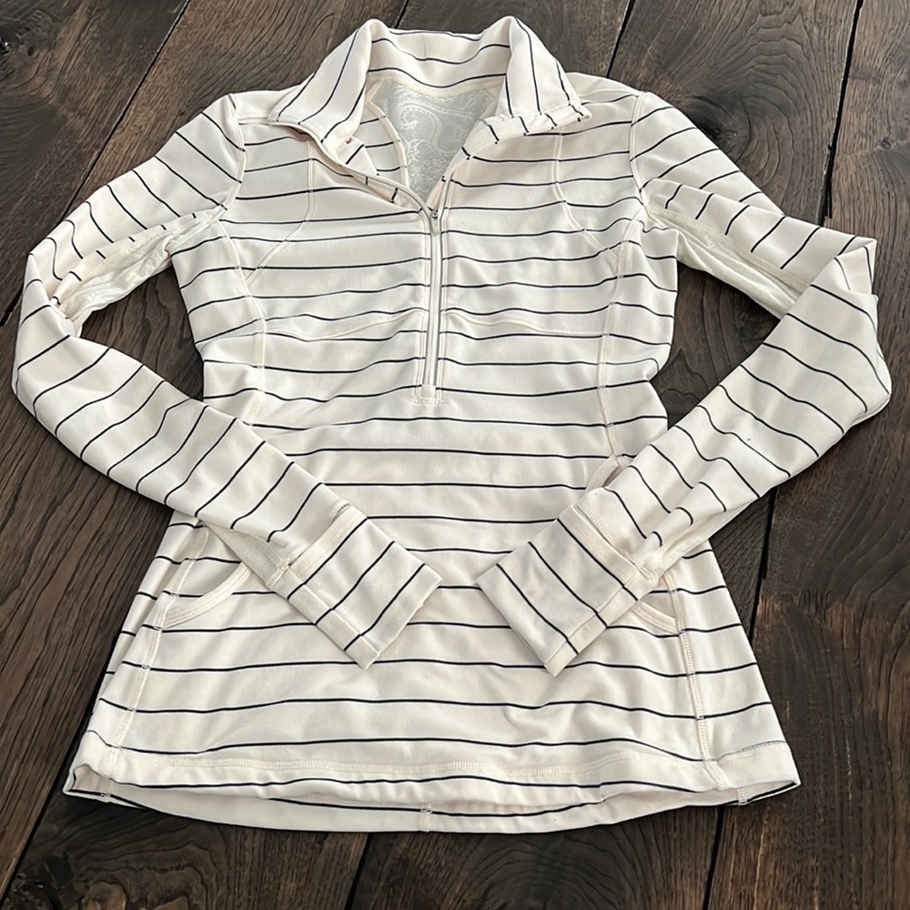 Vintage lululemon pullover
